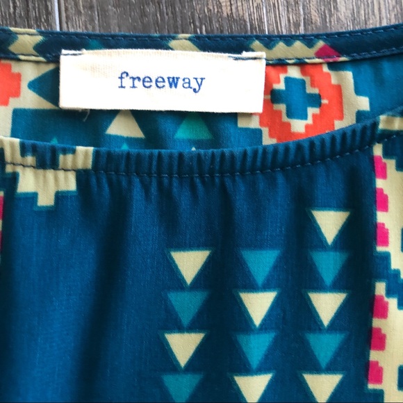 DONATED: FREEWAY beautiful tribal dress with belt - Picture 3 of 4